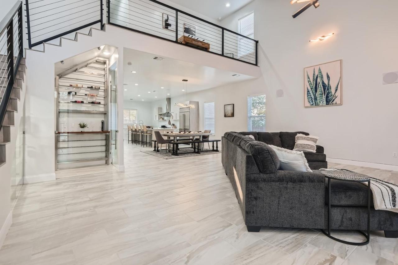 Luxury 5 Bdrm Home! Blocks To Dt/Riverwalk/Convention Center! Сан Антонио Екстериор снимка