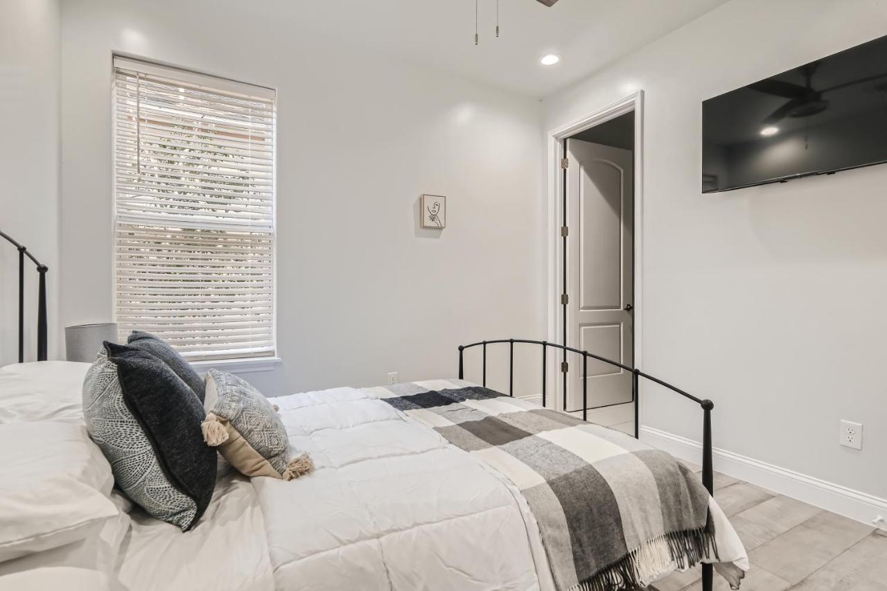 Luxury 5 Bdrm Home! Blocks To Dt/Riverwalk/Convention Center! Сан Антонио Екстериор снимка